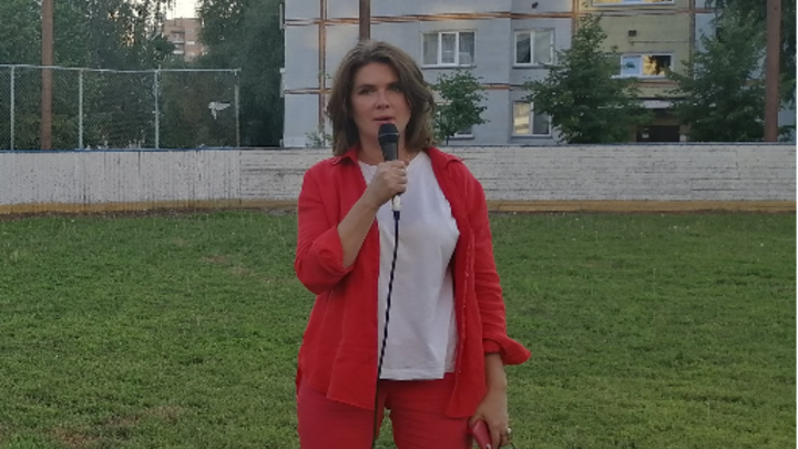 Депутат Горсовета Новосибирска Наталья Пинус снялась для журнала Vogue