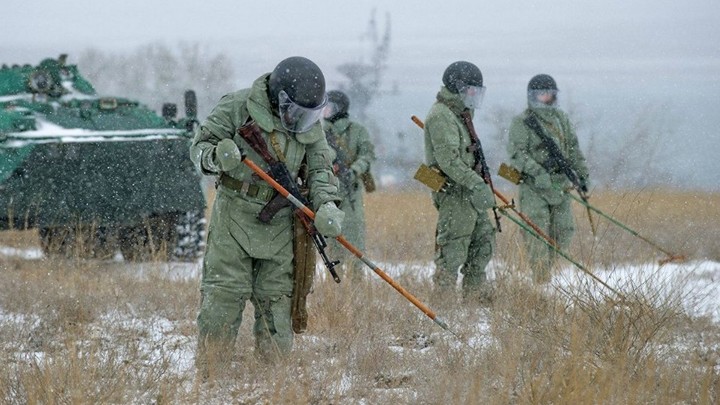 Запад готовил урановую ловушку для русских, но в капкан попали украинские боевики