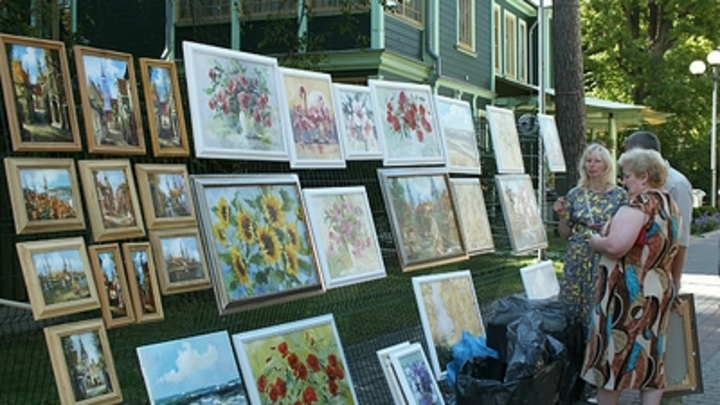 Диверсия против детей: В ХМАО открыли порновыставку. Чиновники и не думали запретить