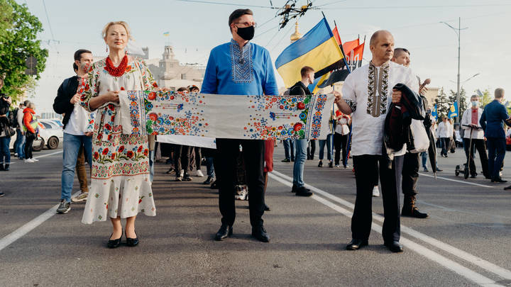 Досталось даже русофобу. Журналиста Bild затравили за призыв расследовать казнь русских солдат