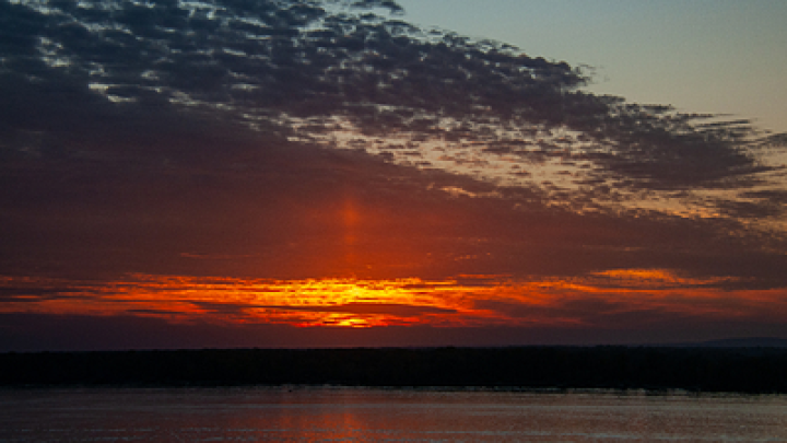 Учёные раскрыли связь между вспышками на Солнце и ускорением корабля-кометы