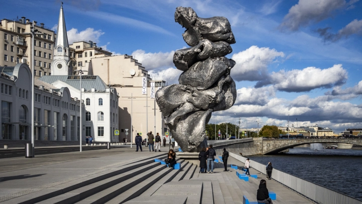 Большую глину №4 на Болотной наконец уберут. Названа причина