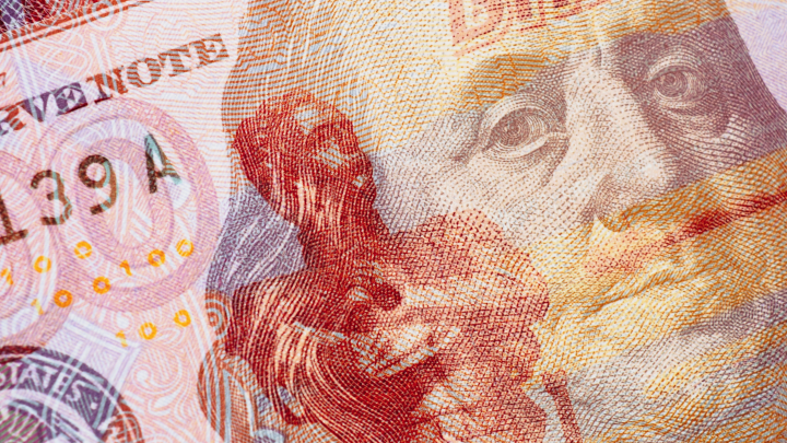 Пенсионер из Москвы перевёл мошенникам 41 миллион рублей. А схема старая