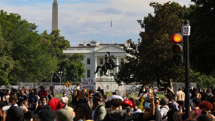 Методички трещат по швам: В США сажают больше людей, чем в России