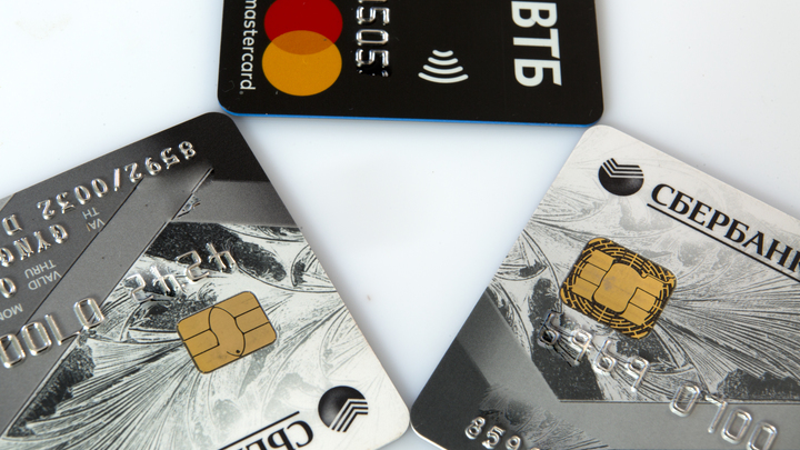 Деньги не вернутся. Почему получить кешбэк с дебетовых карт могут не все
