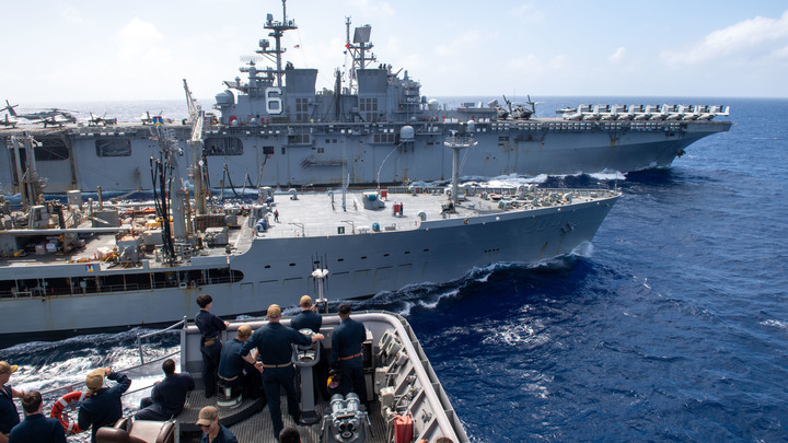 Глобальный пожар: США ввяжутся в войну - сценарий написал американский адмирал