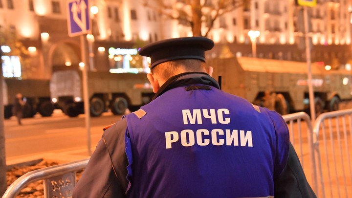 Взорваться мог весь дом: Учительница в Пермском крае нашла замаскированную взрывчатку