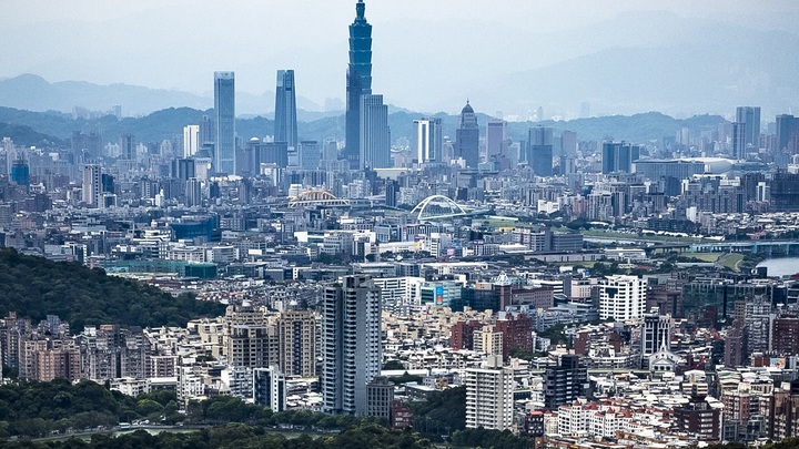 Вторжение в семью с радужными правилами из США: Тайвань стал жертвой