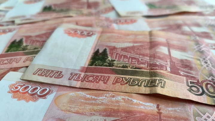 РБК: Эксперты оценили риск девальвации рубля в 2025 году