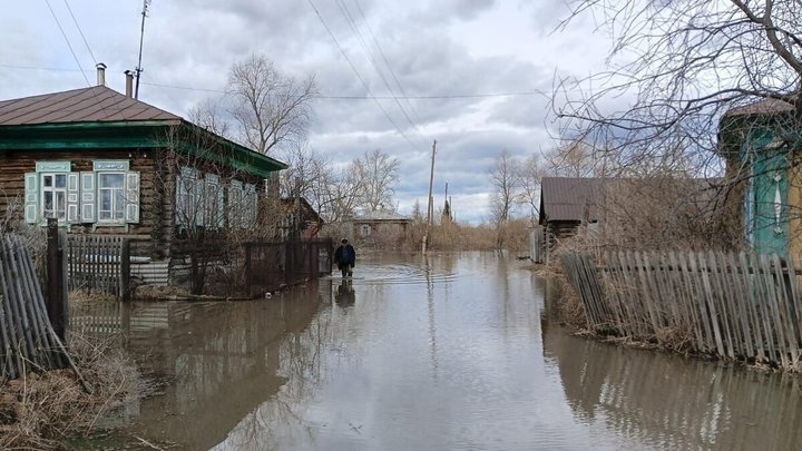 Отказавшимся от эвакуации зауральцам отключили электричество
