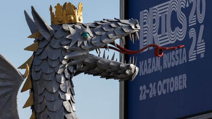 Генсек ООН отказался от поездки на украинский саммит мира ради БРИКС. МИД обижен: Неправильный выбор