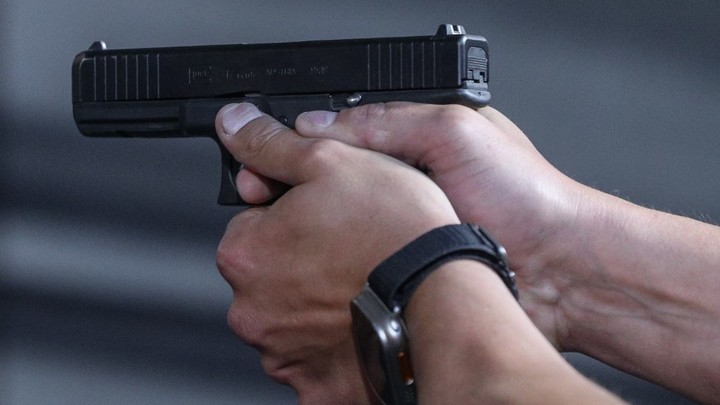 Трагедия в США: Мужчина с винтовкой убил 22 и ранил свыше 60 человек