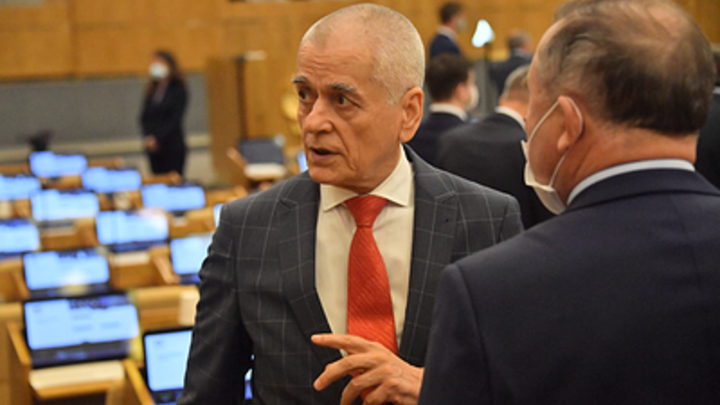 Всю страну отправить на карантин? Уже нельзя: Онищенко дал совет властям