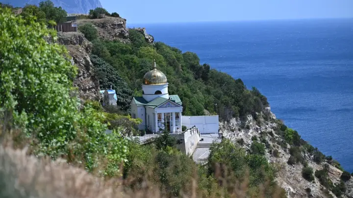 Раскрыто пророчество афонского старца о будущем славянских народов и России