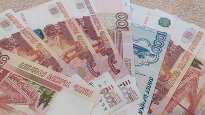 Выплатят 8000 рублей к 26 сентября: В ПФР рассказали о пособии женщинам