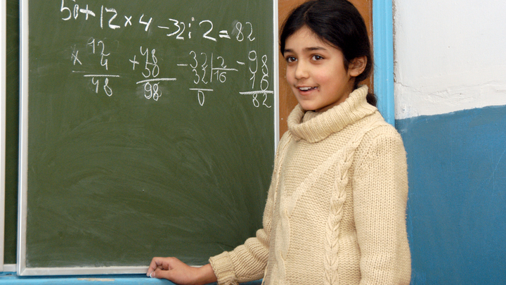 «Я взяла с собой автомат»: В Краснодаре учительница математики угрожает расстрелять школьников