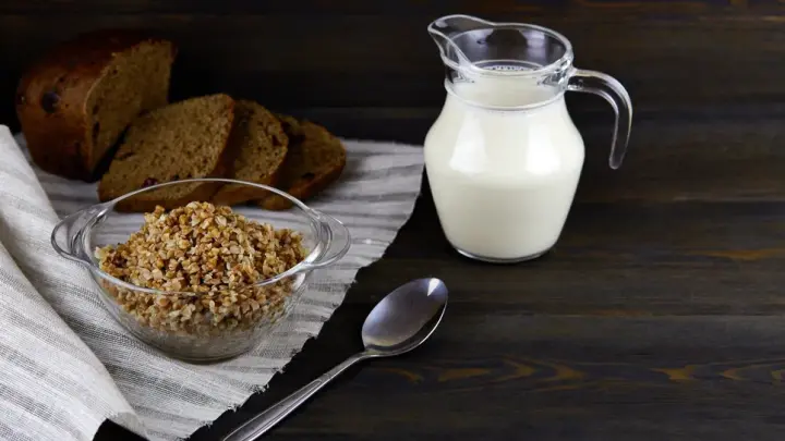 Выводят опасный холестерин, снижая сахар в крови: Три лучших продукта утром назвал врач