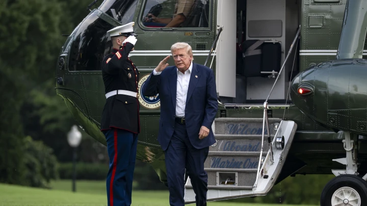 МК: Трамп грозит Путину, отправляя ядерное оружие в Великобританию