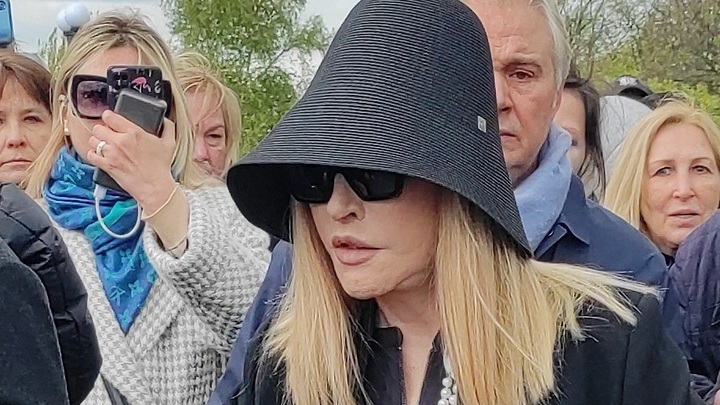 Пугачёва в России: Источник рассказал о её появлении