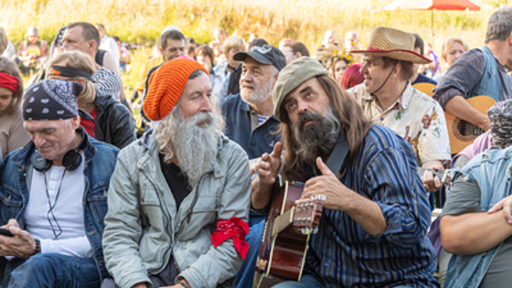 Получать деньги и ненавидеть страну: Русскую культуру взрывают изнутри тихони