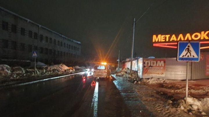В Новосибирске иномарка сбила насмерть шедшего навстречу пешехода