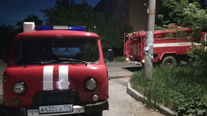 В Миассе из-за пожара мужчина выпрыгнул из окна