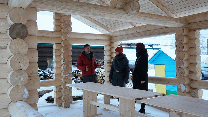 Для туристов в Нёноксе открыли необычную беседку