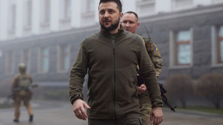 Кортеж президента Украины Зеленского попал в ДТП на улице Киева
