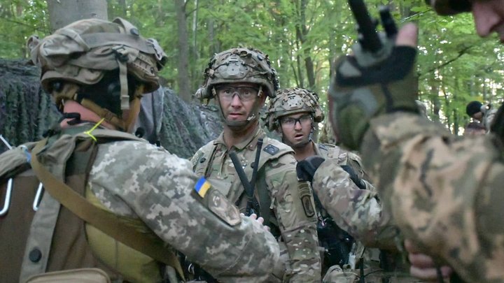 Урок Мариуполя не выучен. Канадцев, поляков и Азов* загнали в мешок. Намертво