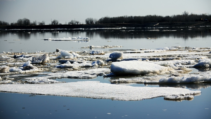 Экстремально тёплая погода изменила привычное таяние льдов в России