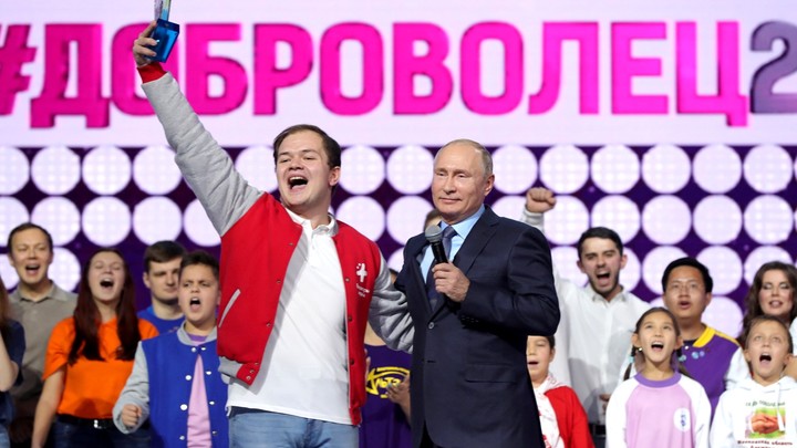 Волонтёрам дадут льготы? В России разрабатывается новая социальная карта