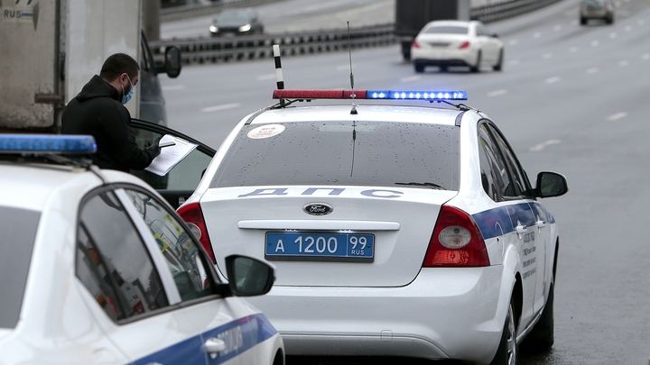 Он хотел меня задавить: Цыганский авторитет на Rolls-Royce устроил дорожные войны под Москвой