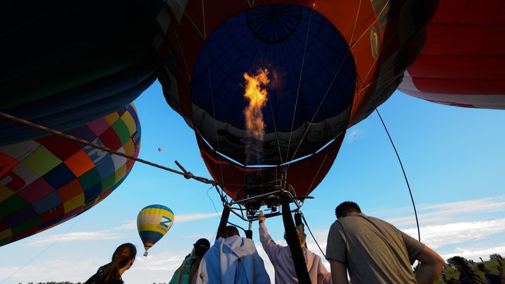Прогулка пары на шаре обернулась огненным адом. Едва спасли