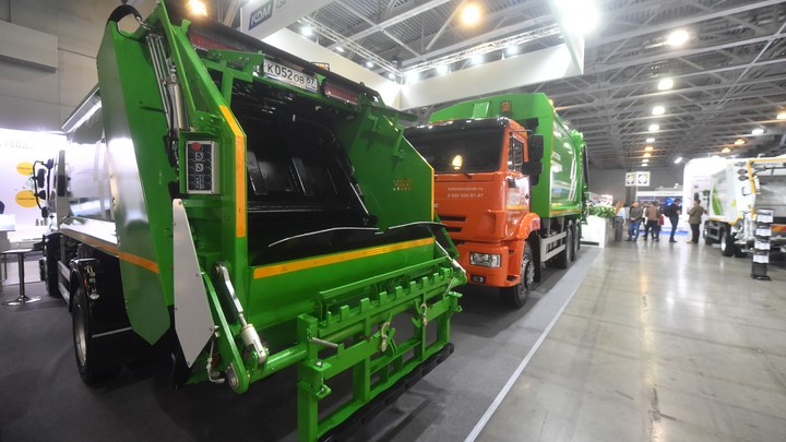 Новый. Отечественный. Гибридный. В России разработали экологичный мусоровоз