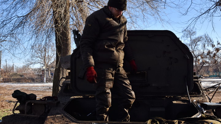 Запад выбирает, кому деньги нужнее - собственным жителям или вечно недовольным небратьям