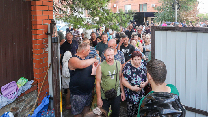 Жителей Адыгеи эвакуируют из-за мощной атаки дронов ВСУ