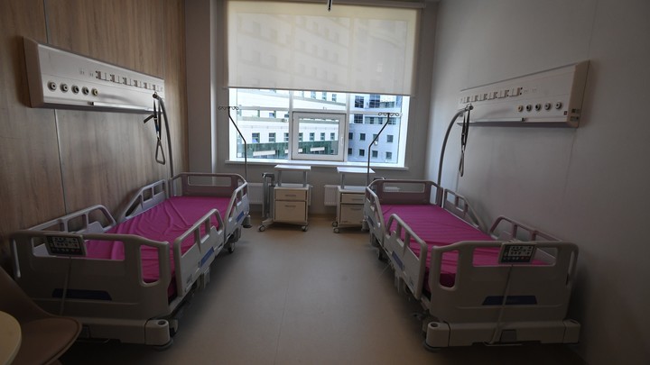 Дочь Льва Рубинштейна опровергла слухи о смерти отца - СМИ