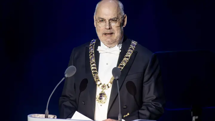 Приказано молчать: В Эстонии лишили права голоса русских и белорусов