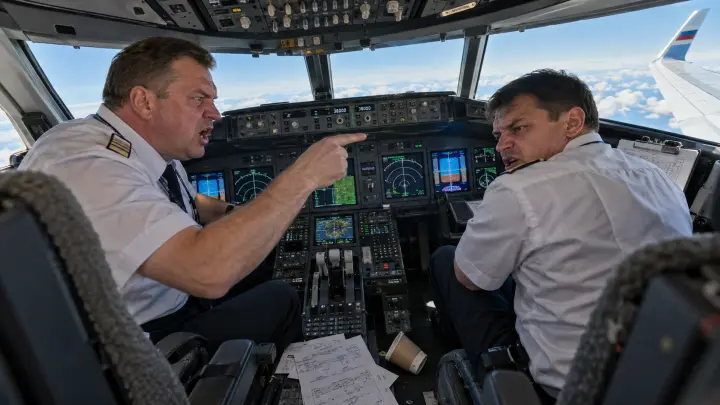 Русский и украинец спасли пассажиров рейса Flydubai: Как всё было на самом деле