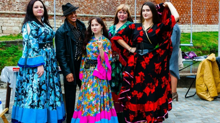 Семиклассницу под Тюменью бросили в машину и увезли: Хотят насильно выдать замуж