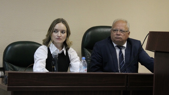 Суд полностью оправдал экс-главу Центрального округа Новосибирска по делу о сносе стелы