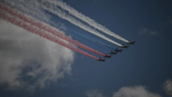 День России: Работников ждёт короткая трудовая неделя