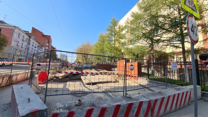 В Новосибирске из-за ремонта теплосети перекроют улицу Островского