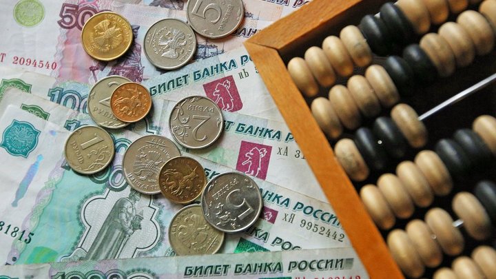 Инспекция труда отменила приказ администрации Кургана о сокращении зарплаты