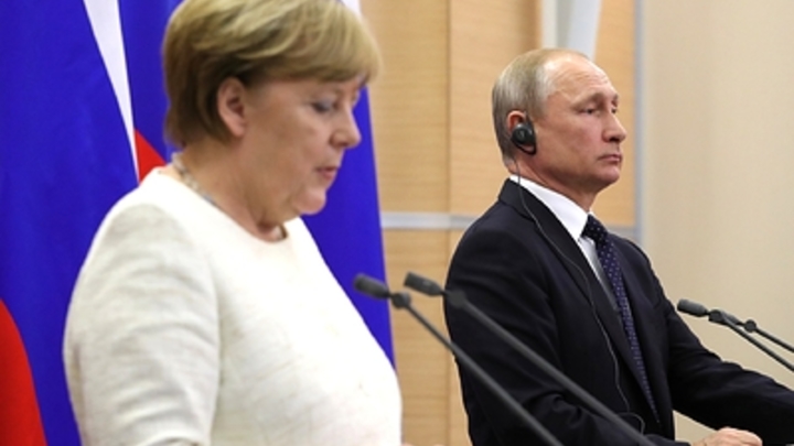 Ангела Меркель объяснила, почему не вмешивается в русско-украинский переговорный процесс