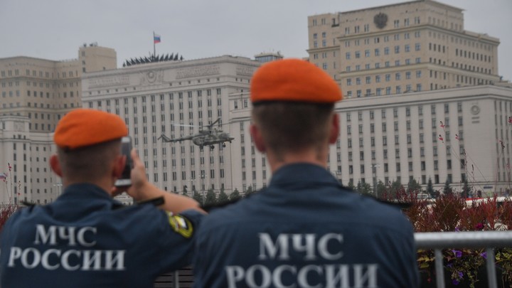 В Курганской области после визита главы МЧС России начали кормить спасателей
