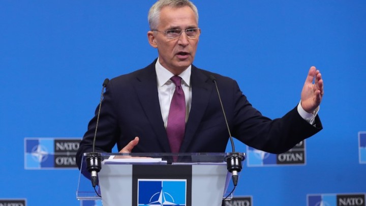 Столтенберг: Украина может выиграть, русское наступление остановилось