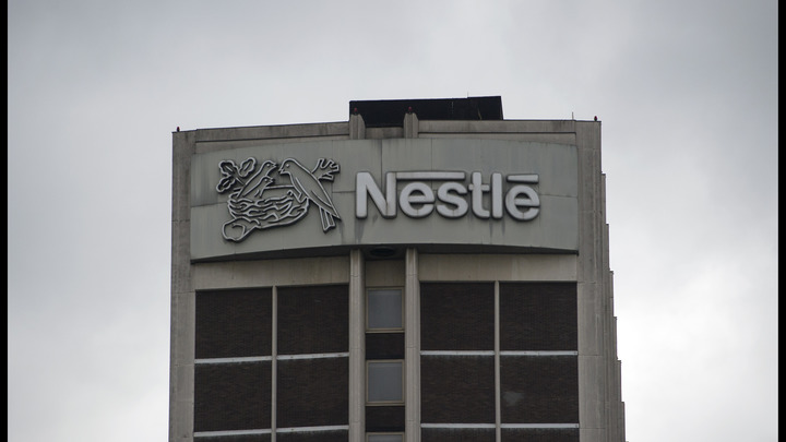 Nestle из-за санкций не оставит детей в России без сладостей, а кошек - без корма