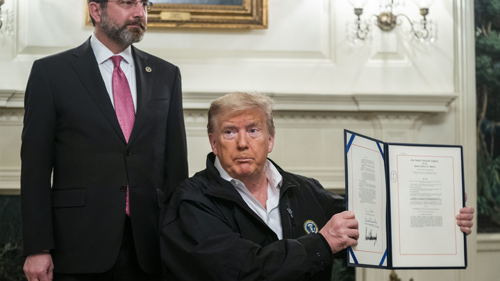 Трамп отомстит CNN за российское дело в суде: Юристы президента США уже подготовили все бумаги