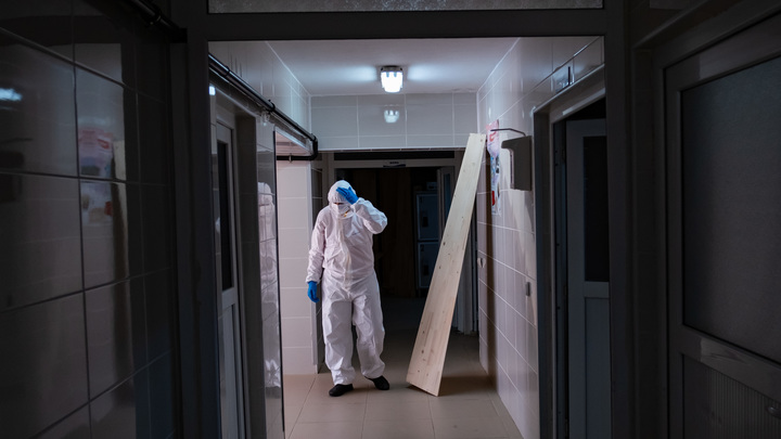 Доктор сказал - в морг, значит, в морг!: Врачи отказались выпускать пенсионера из хранилища